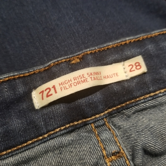 Dark Blue Levi's - Picture 3 of 4